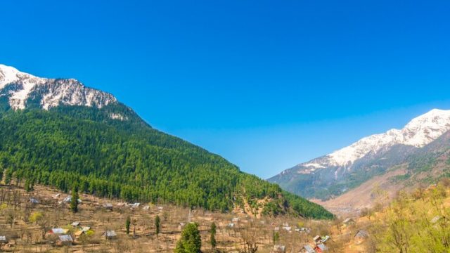 beautiful-snow-covered-mountains-landscape-kashmir-state-india_1232-4808 (1)