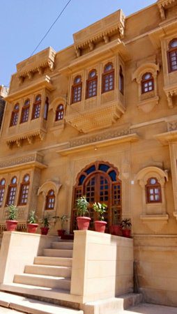 d818e1e2-8a33-46a8-8d46-a4402e48c4d7