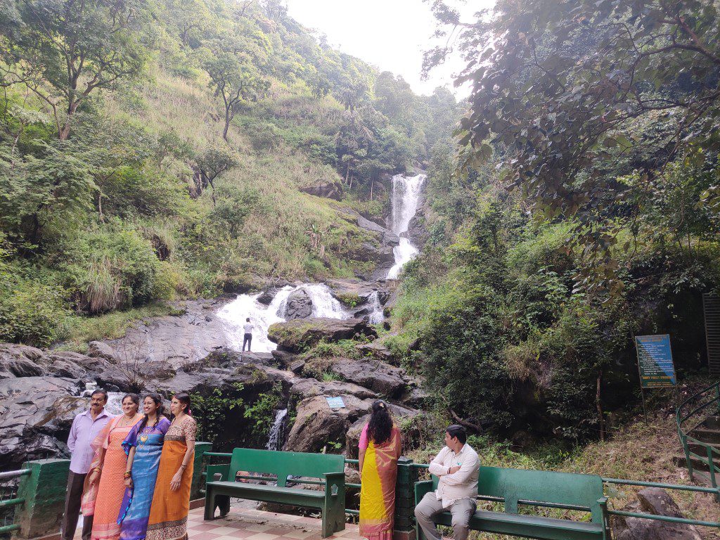 irpu-Iruppu-waterfalls